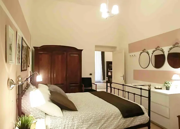 Magenta Collection Del Grande Roma